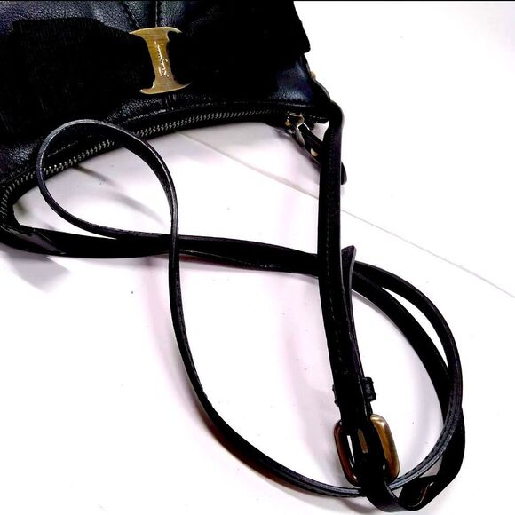 Auth Salvator Ferragamo Black Leather Small Studded Crescent Vara Hobo Bag - Picture 4 of 9